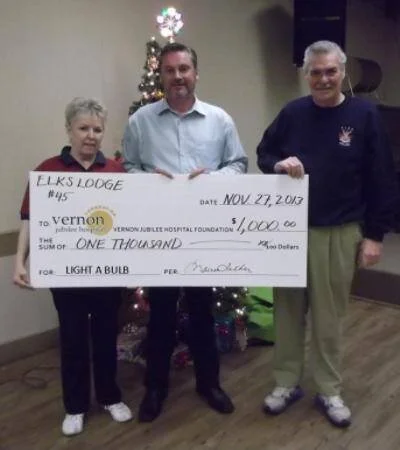 Elks Lodge Helps Light a Bulb