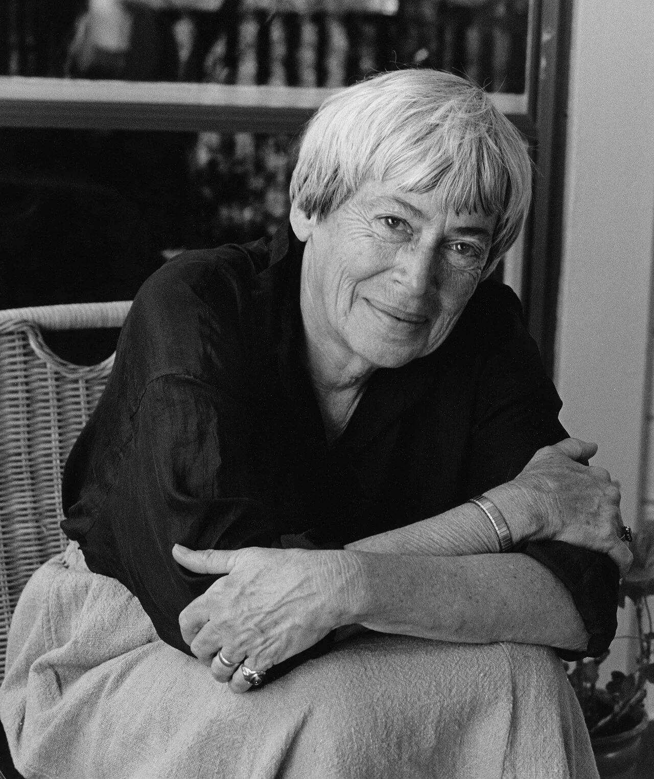 URSULA K. LE GUIN: PENSAR, CREAR I ESCRIURE MONS