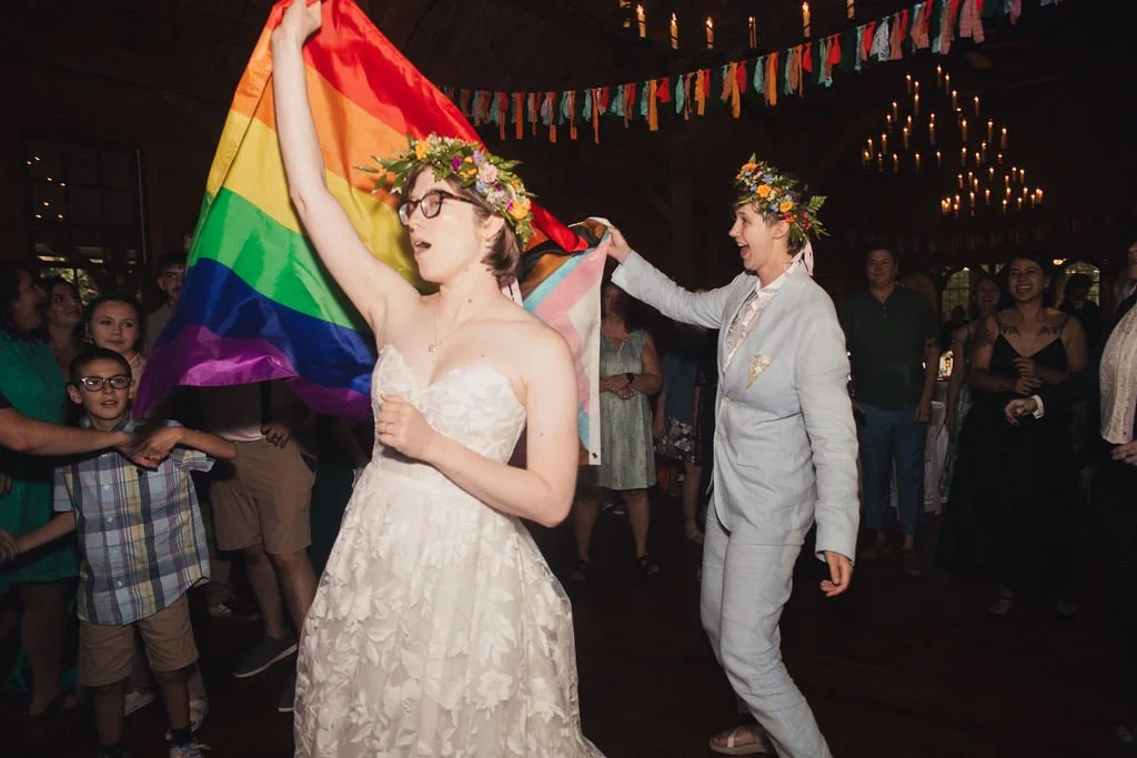 Hannah & Hope - Hannah Sommer Photo - Hidden River Events