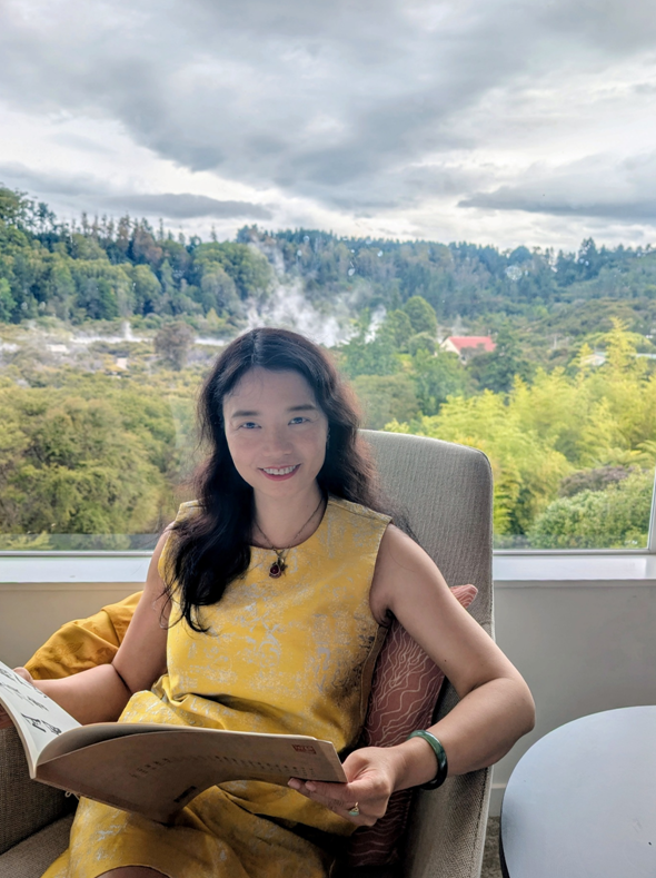 Jingmin Ren (任静敏): Eastern Philosophy in Contemporary Global Dialogue – Colours Bridging East and West