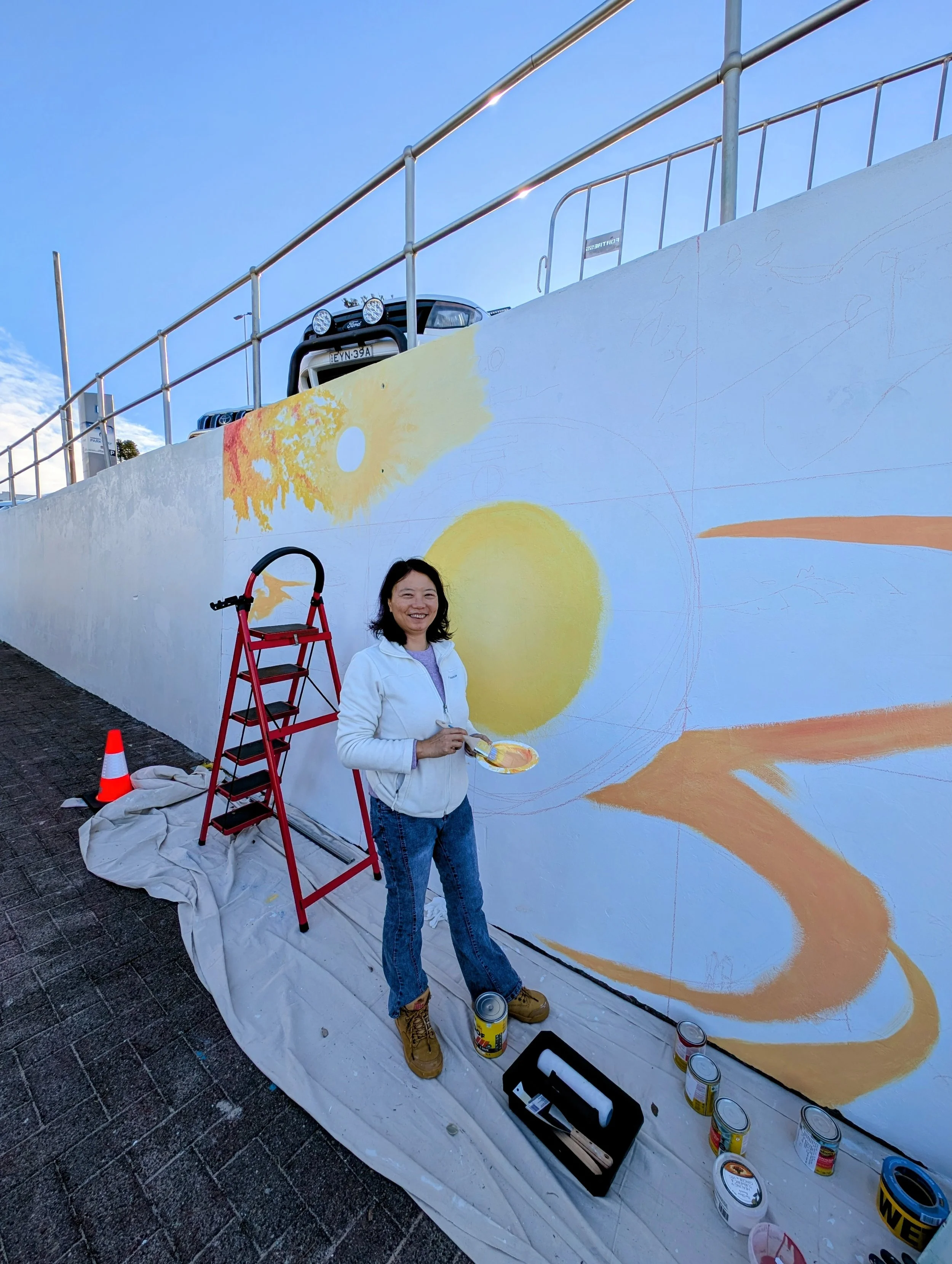 Jingmin Ren creating Solar Longitude – Time Orbit at Bondi Sea Wall, Sydney, as part of her artistic research into solar longitude, seasonal experience and Southern Hemisphere perspectives, 2026.