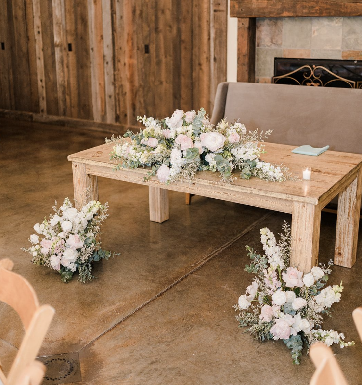 Farmhouse Vintage Square-Legged Table