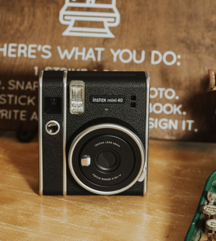 Instax Mini Polaroid Camera w/ 100 Film