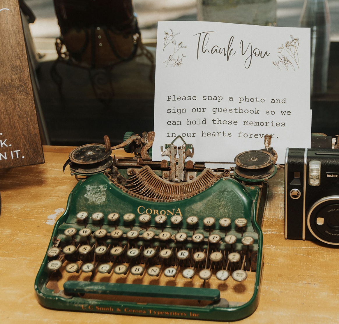 Vintage Typewriter (Sign Holder)