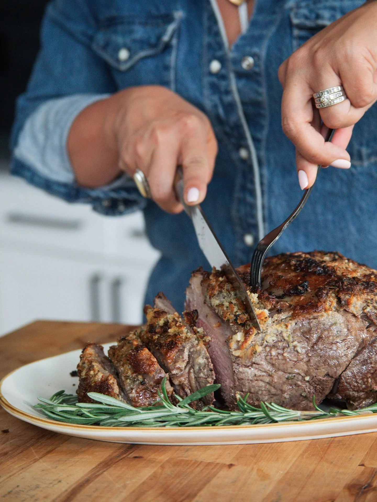 I had the privilege of sharing a few of our traditional holiday recipes in the holiday issue of @westernhorseman , a magazine that I&rsquo;ve read since I was a kid.  When asked, I knew that this prime rib roast would be included, no question. I make