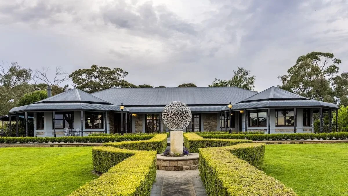 THE ULTIMATE WINTER SANCTUARY :: @benbullenretreat is the exquisite epitome of luxury and comfort. 
It is the most ideal location for our Winter Retreat Experience!
Thank you to Janine for liaising with us to facilitate the magic of our retreats at