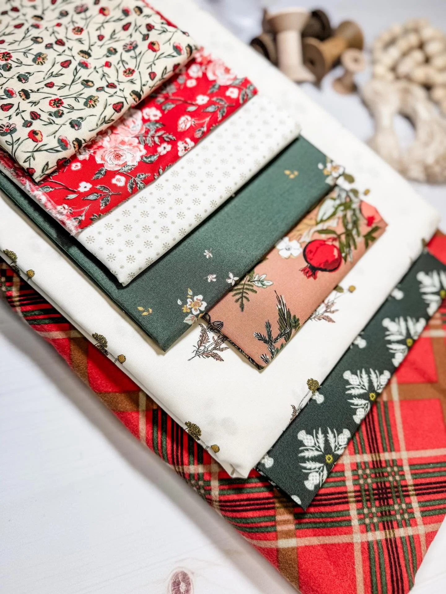 New fabric day 😍

This stack just arrived from Art Gallery Fabrics from Sharon Holland&rsquo;s upcoming #agfspruce collection&mdash;and it&rsquo;s about to become something I&rsquo;ve been working on behind the scenes for a while now&hellip; a speci