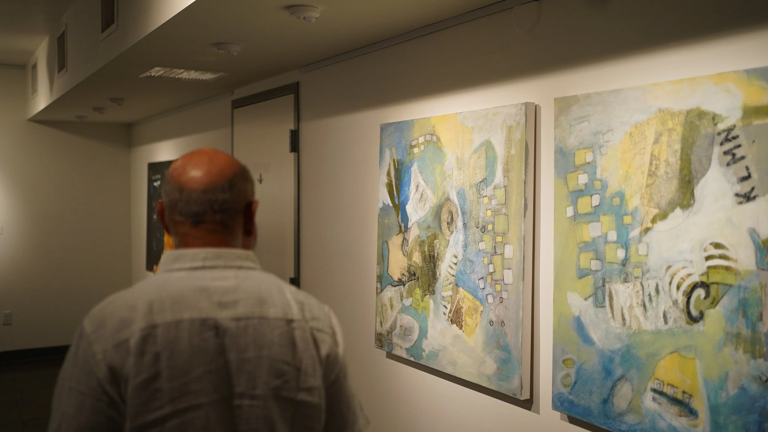 Upside Down Gallery Hours