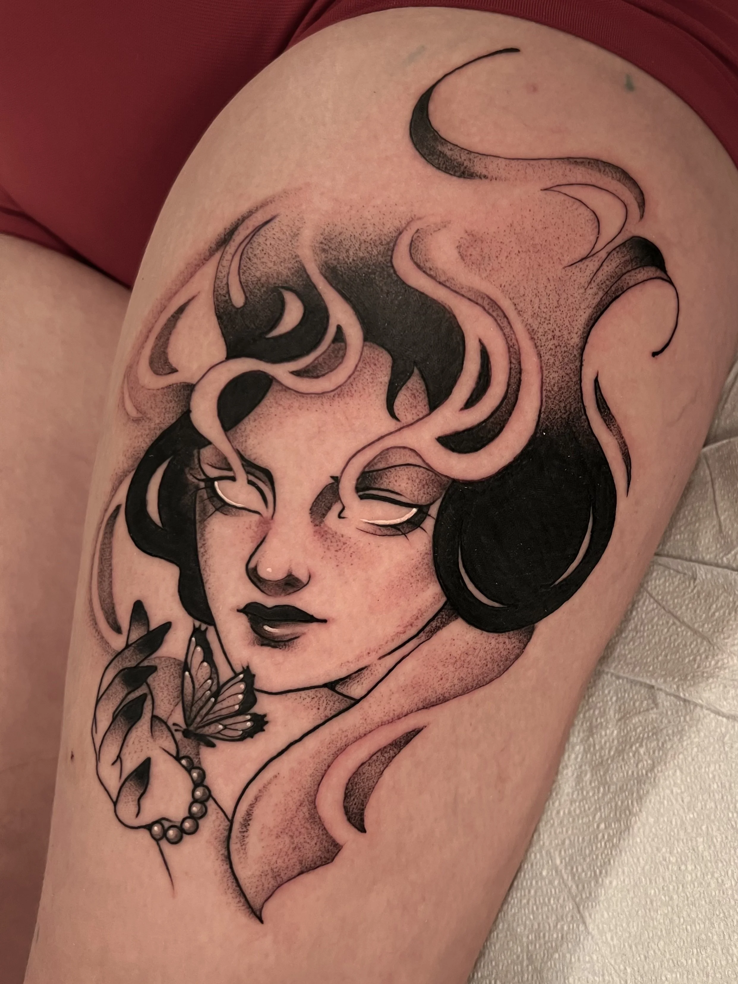 sleep token girl.jpg