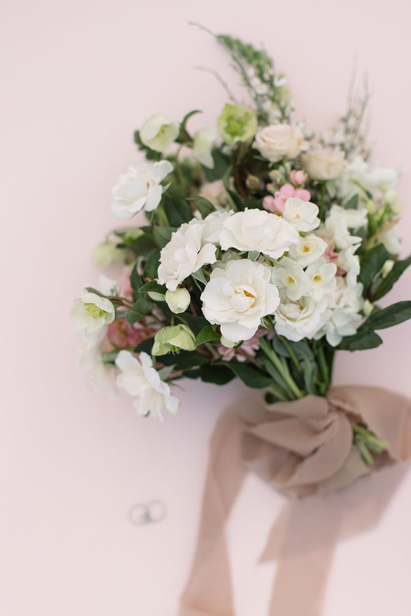 sourced-co-wedding-stock-photos-spring-bridal-bouquet.jpg