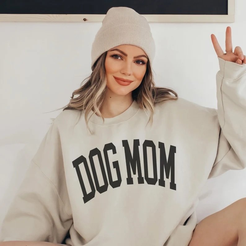 Dog Mom Sweatshirt 