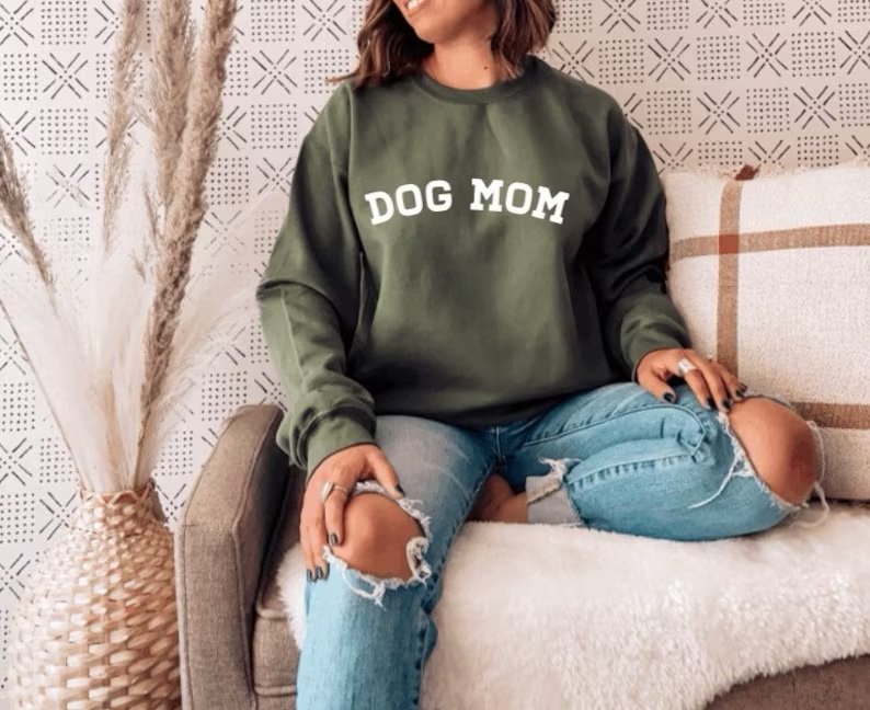 Dog Mom Swearshirt