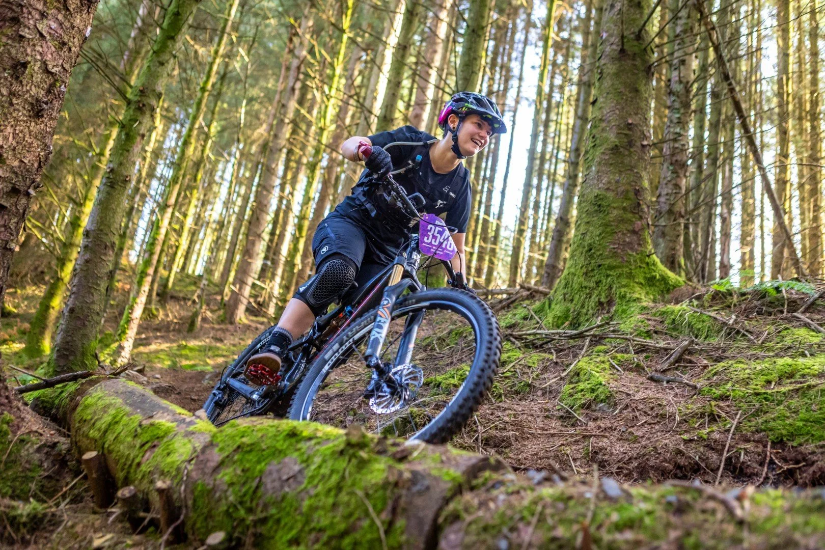 RACING THE HOPE WOMEN ENDURO SERIES — Hope Women