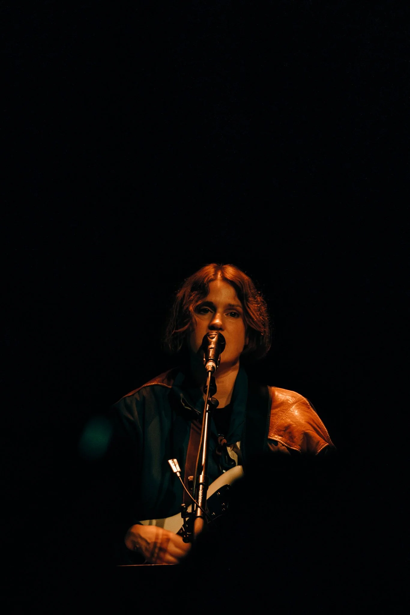 Joanne Robertson (Alexandra Grigorean)