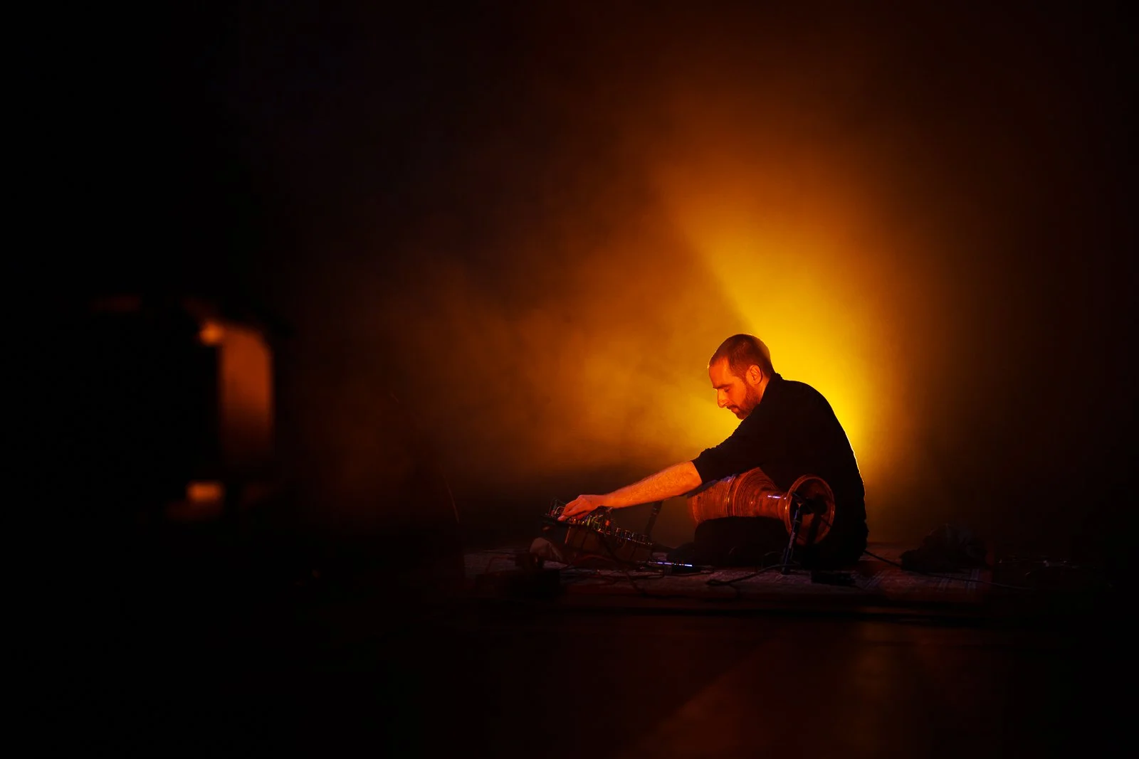 Cinna Peyghamy (Henrik Hellström)