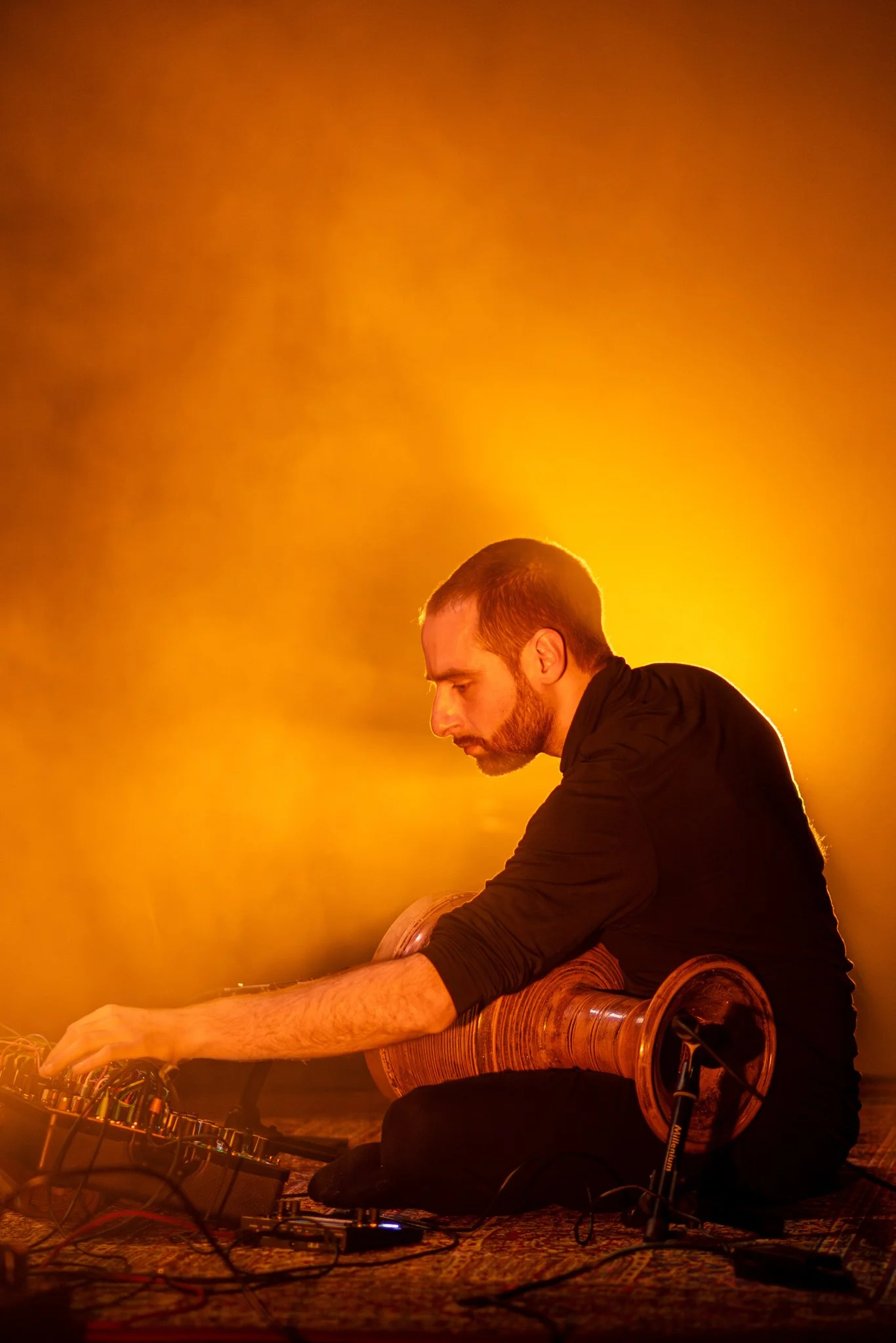 Cinna Peyghamy (Henrik Hellström)