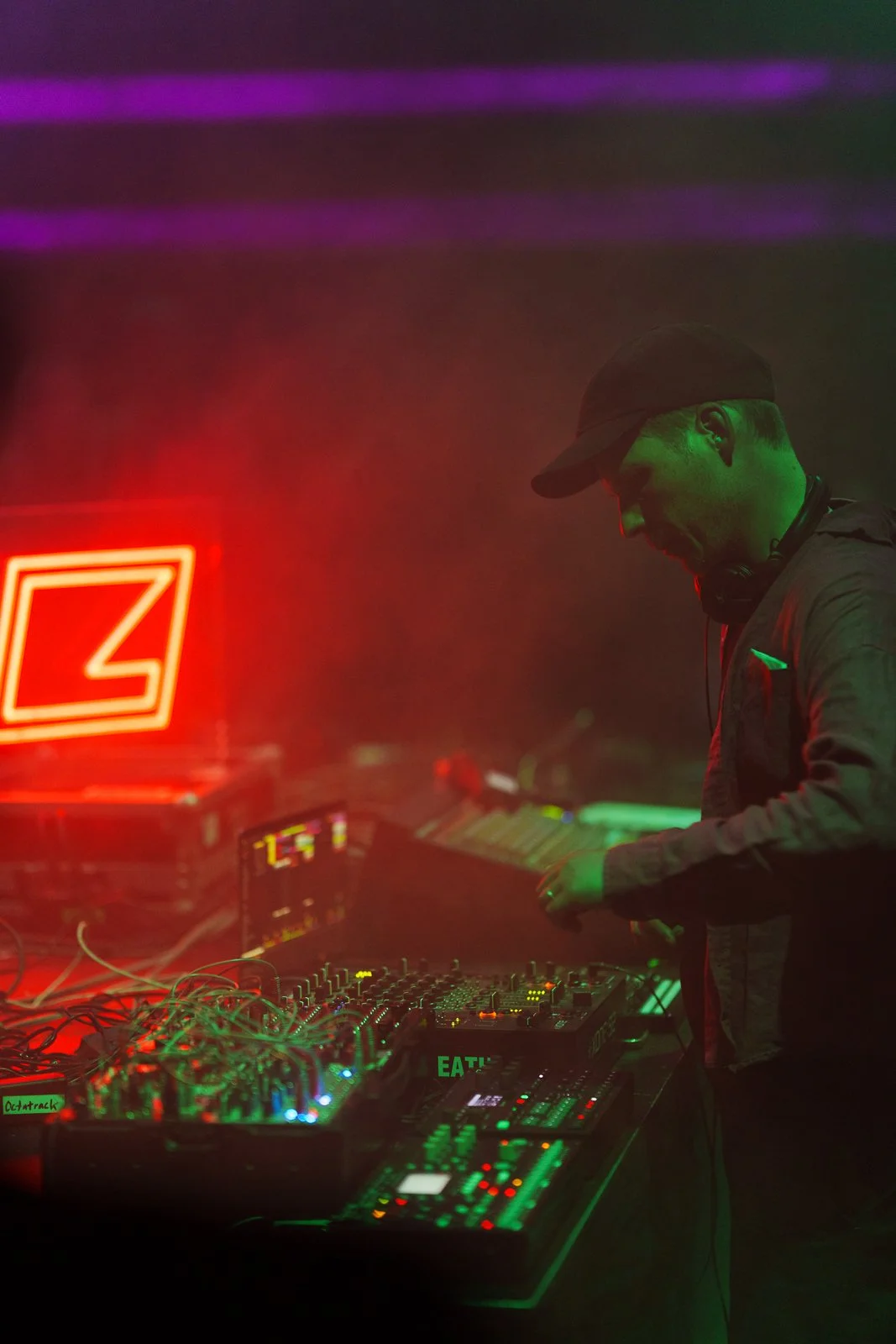 Elektron Super Sekvens: SSTROM (Henrik Hellström)