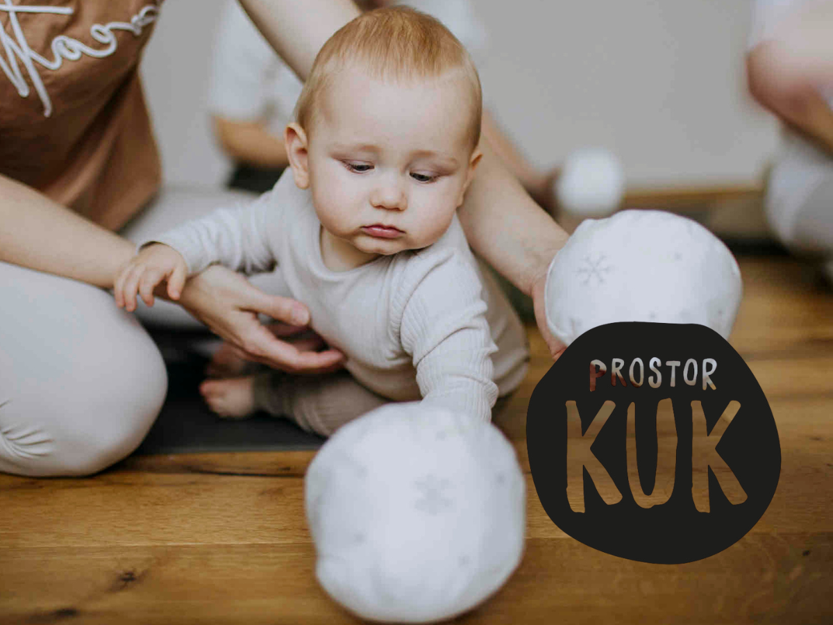 Tematické lekce jógy pro roční batolata, kde se propojuje příběh, pohyb, zábava, jemná motorika a dětská fantazie.