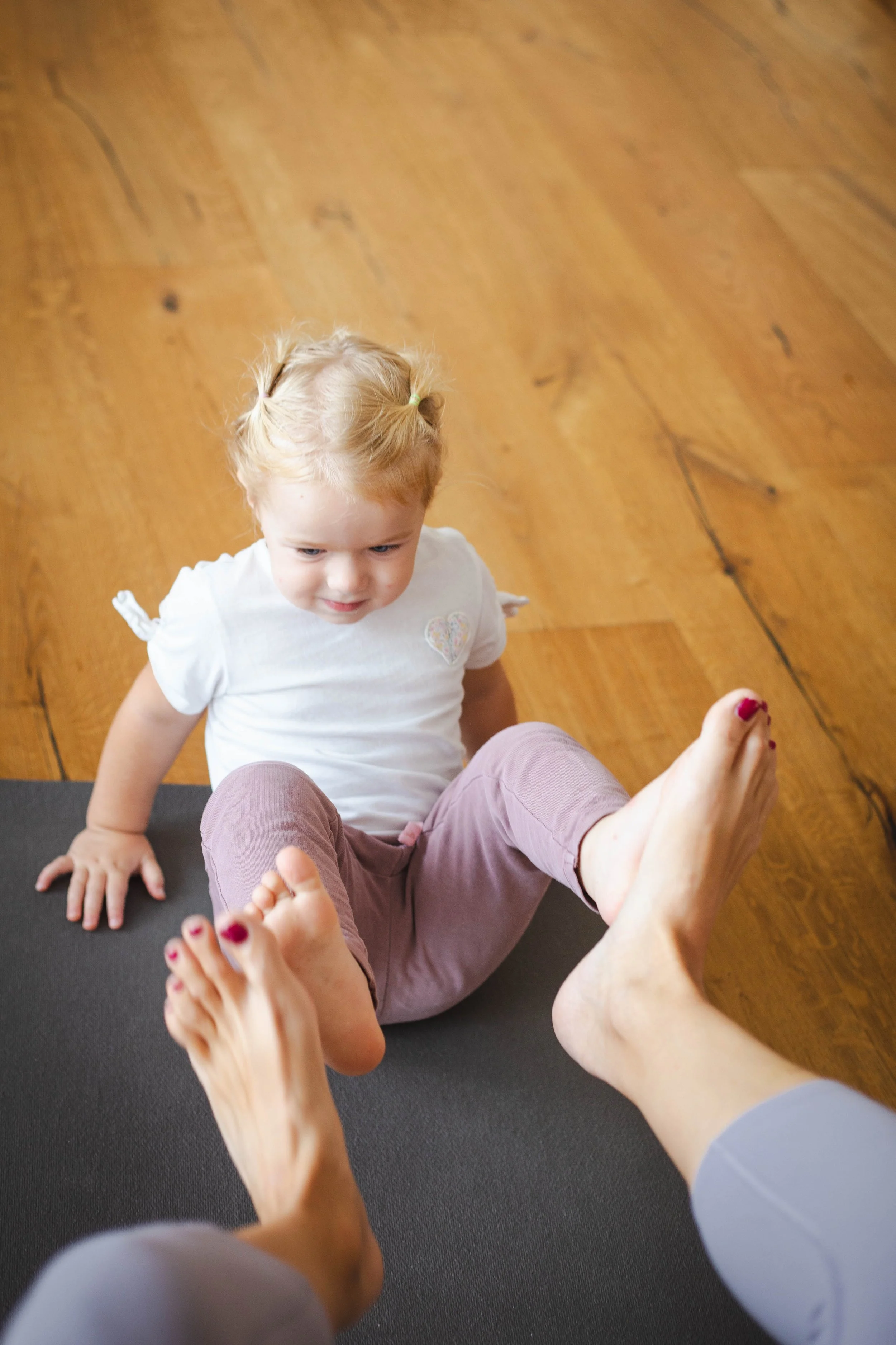 dětská jóga PRAHA 4, jóga pro rodiče a děti na Praze 4, jóga pro děti Praha 4 NUSLE, studio MIMAMI SPACE