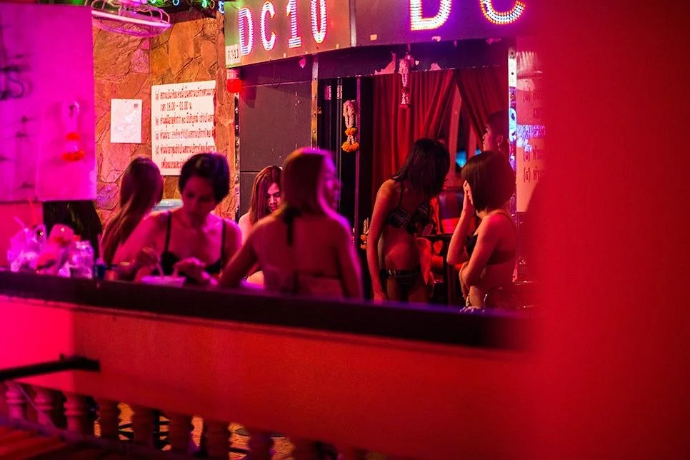 jitske-nap-friday-night-bangkok-091-464-1435068803.jpg