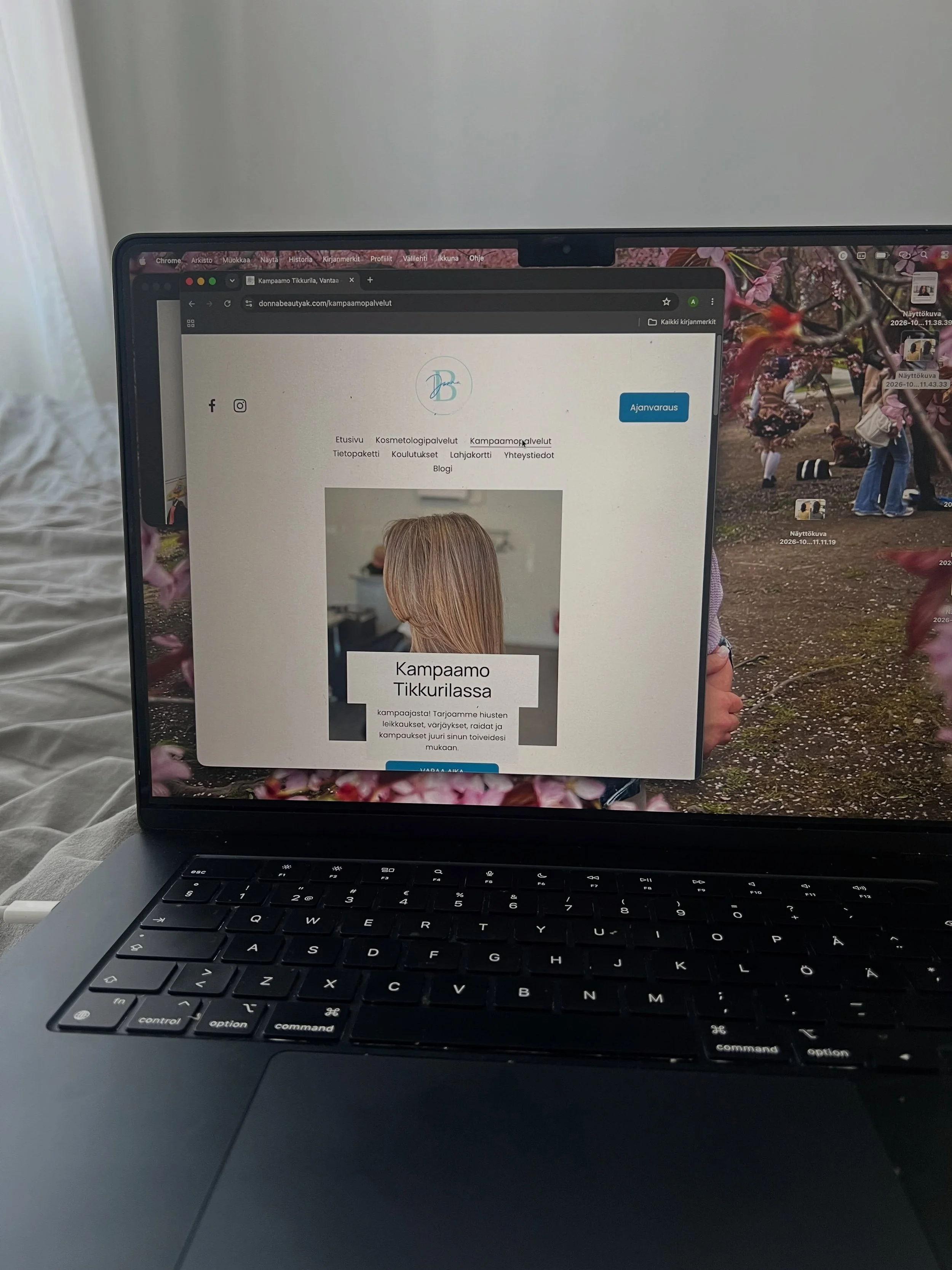 Viikon saldo: hengiss&auml; selvitty! 😂🤍
🍂 Syyslomat vietetty ✅ 💻 Kampaamopalvelut vihdoin kotisivuilla ✅ 💇🏼&zwj;♀️ Upeita asiakast&ouml;it&auml; tehty ✅ 📚 Koulussa ravattu ✅ 📝 To do -lista? Ei lopu varmaan ikin&auml; 😂

Jos joku olisi vuode