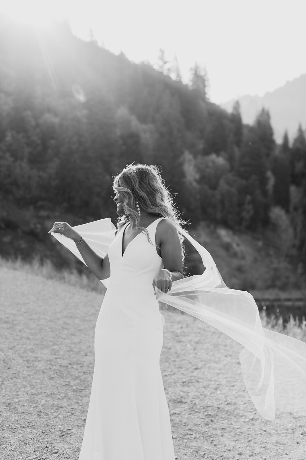 jess-living-photo-bridals-Sunrise-Elopement-Tibble-Fork-Reservoir- (17).jpg