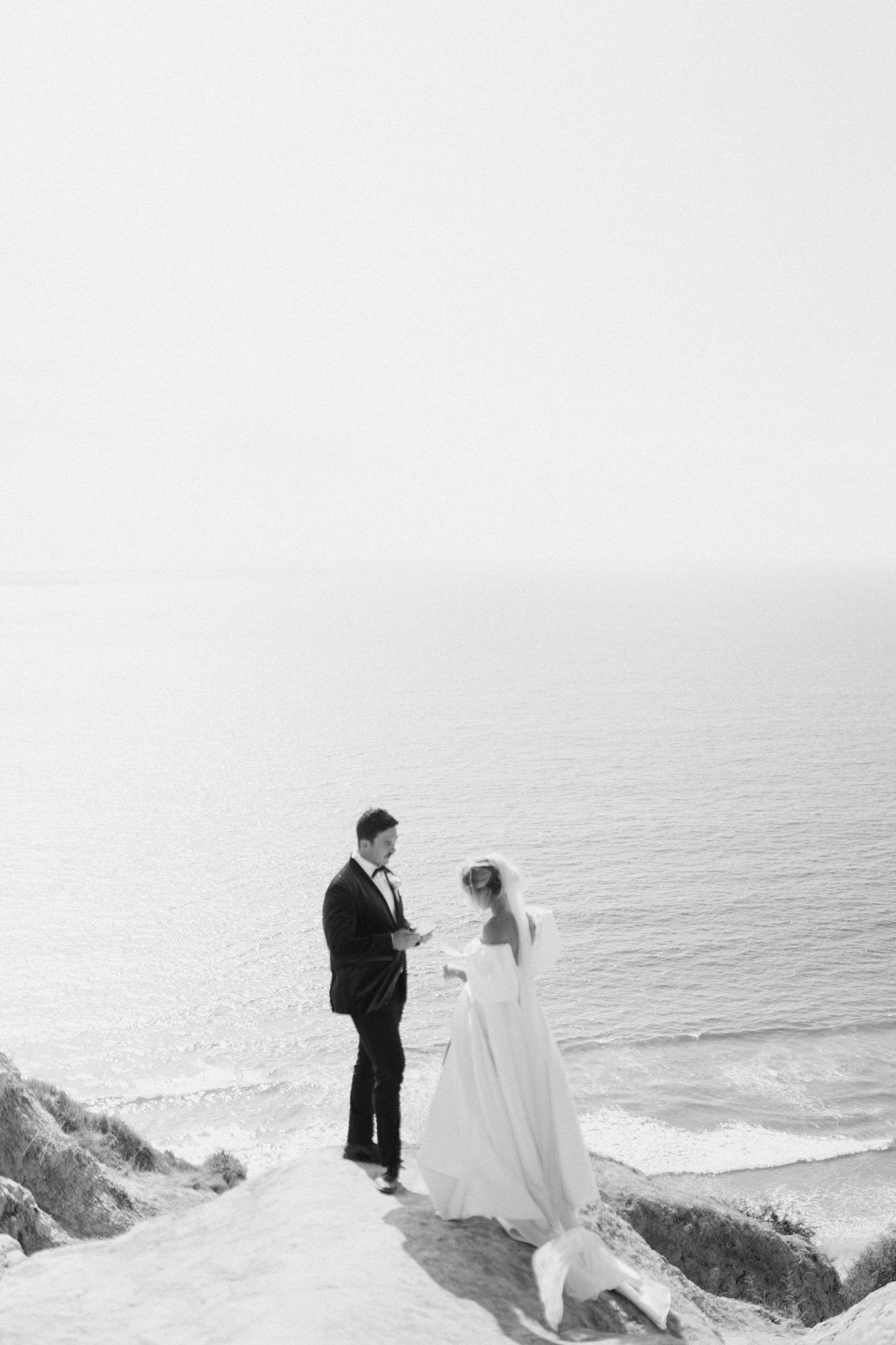san-diego-cliffside-elopement-photography16.jpg