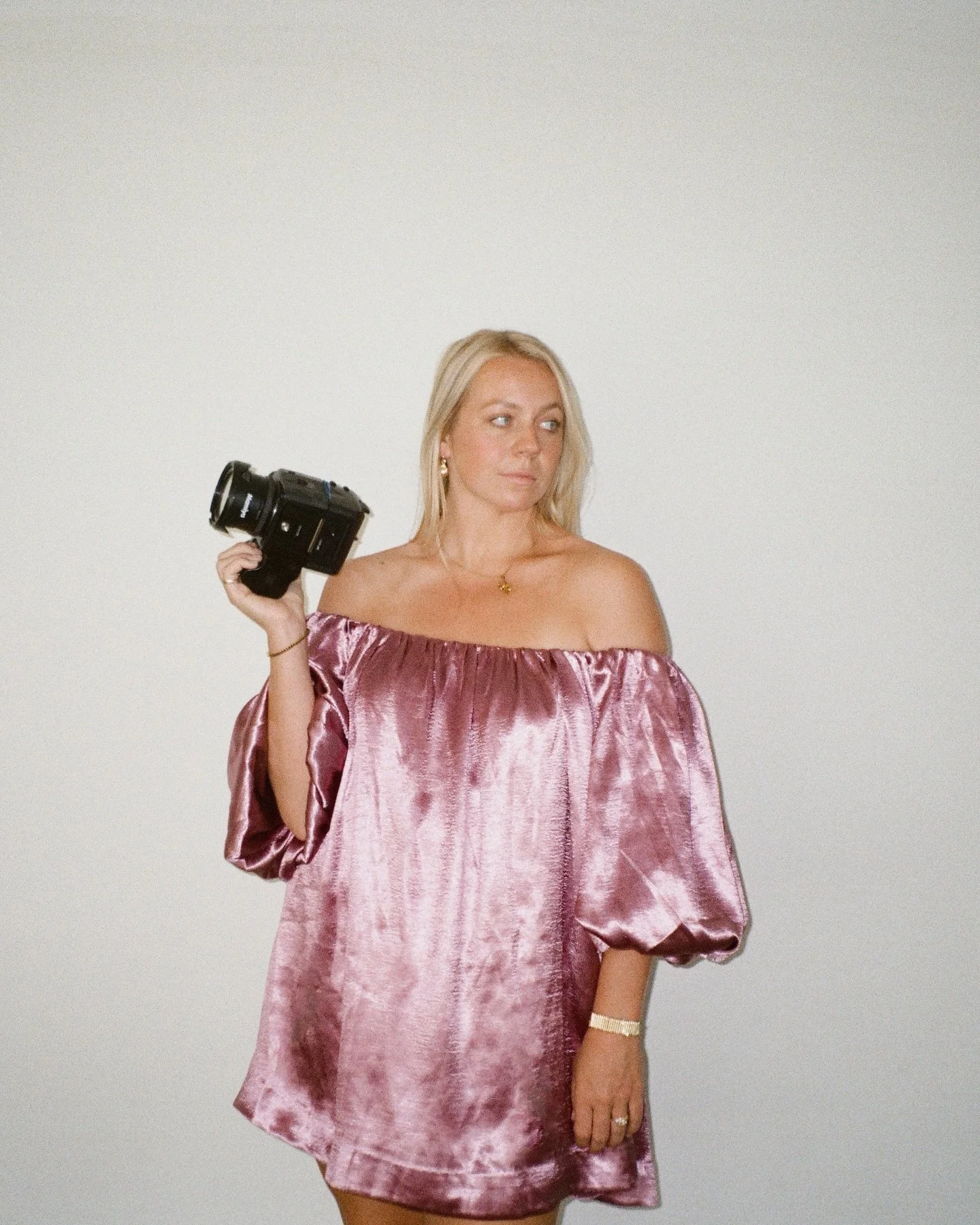 15 things i learned in my 30th year

1. I am an artist. Everyone is. Not just because it&rsquo;s my career. Art feeds other/more art.
2. Individual interpersonal connection is more important than popularity. Feeling connected to humanity is important