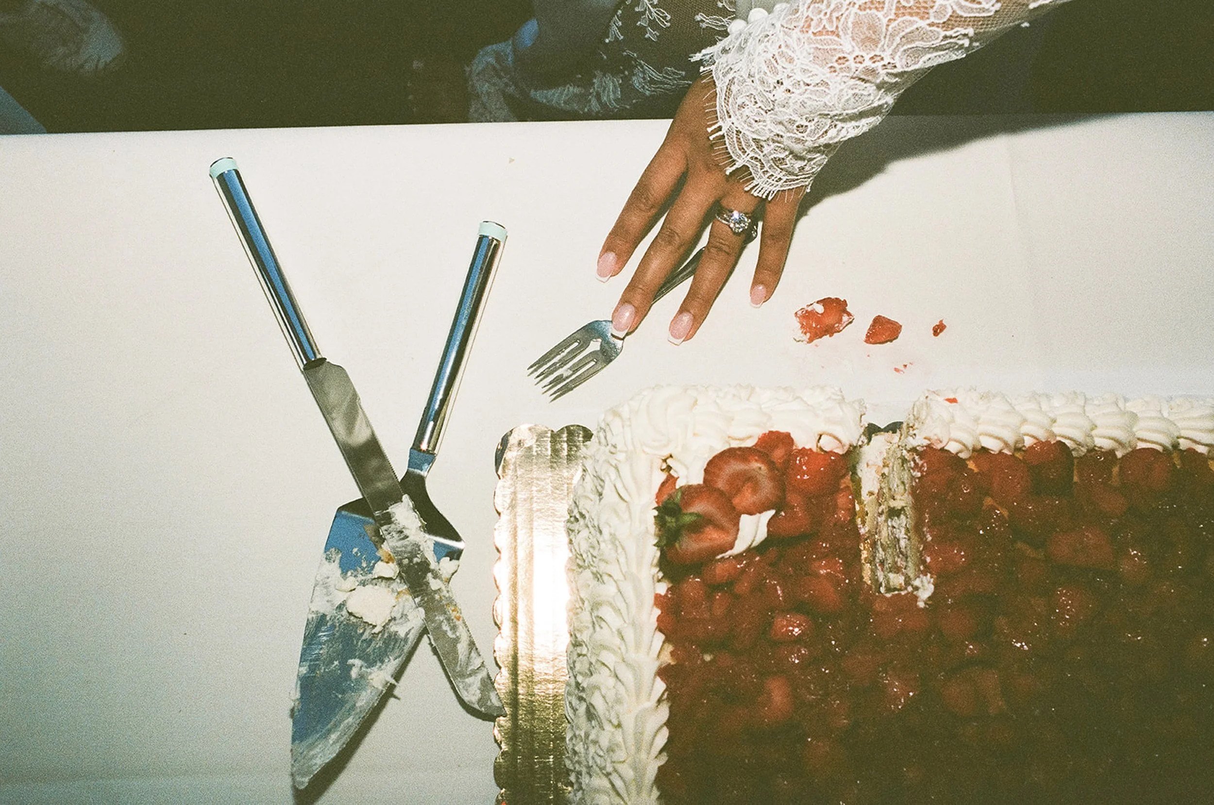 kennebunk-maine-wedding-only-film-wedding-photos-jesslivingphoto-164.jpg