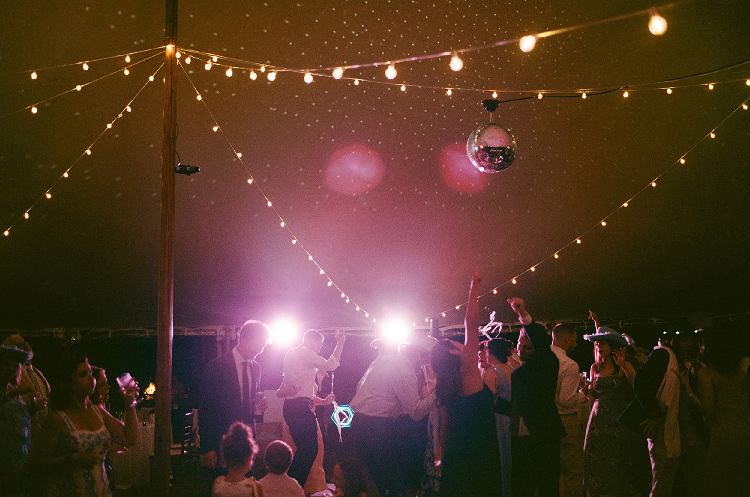 kennebunk-maine-wedding-only-film-wedding-photos-jesslivingphoto-192.jpg