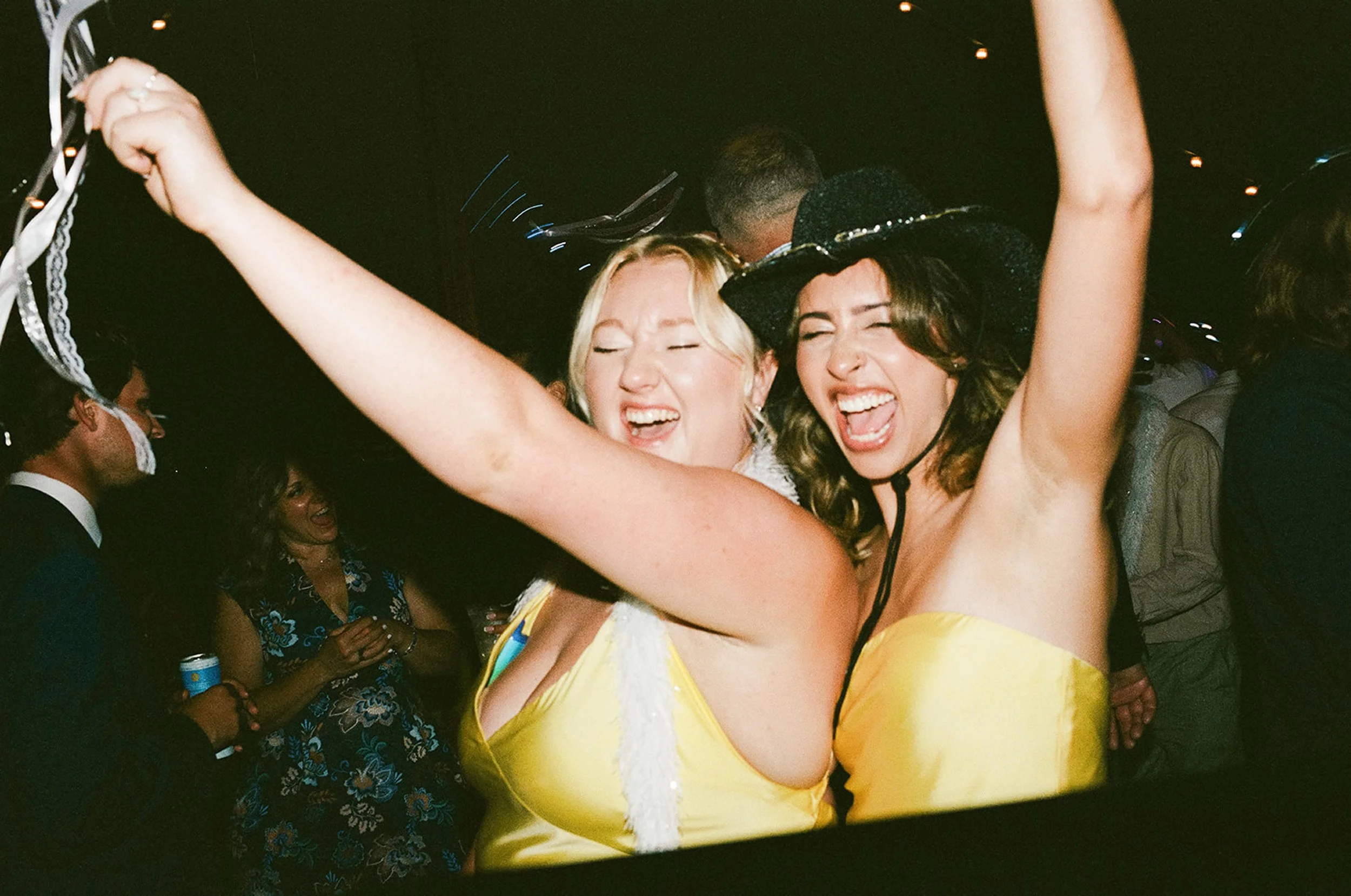 kennebunk-maine-wedding-only-film-wedding-photos-jesslivingphoto-208.jpg