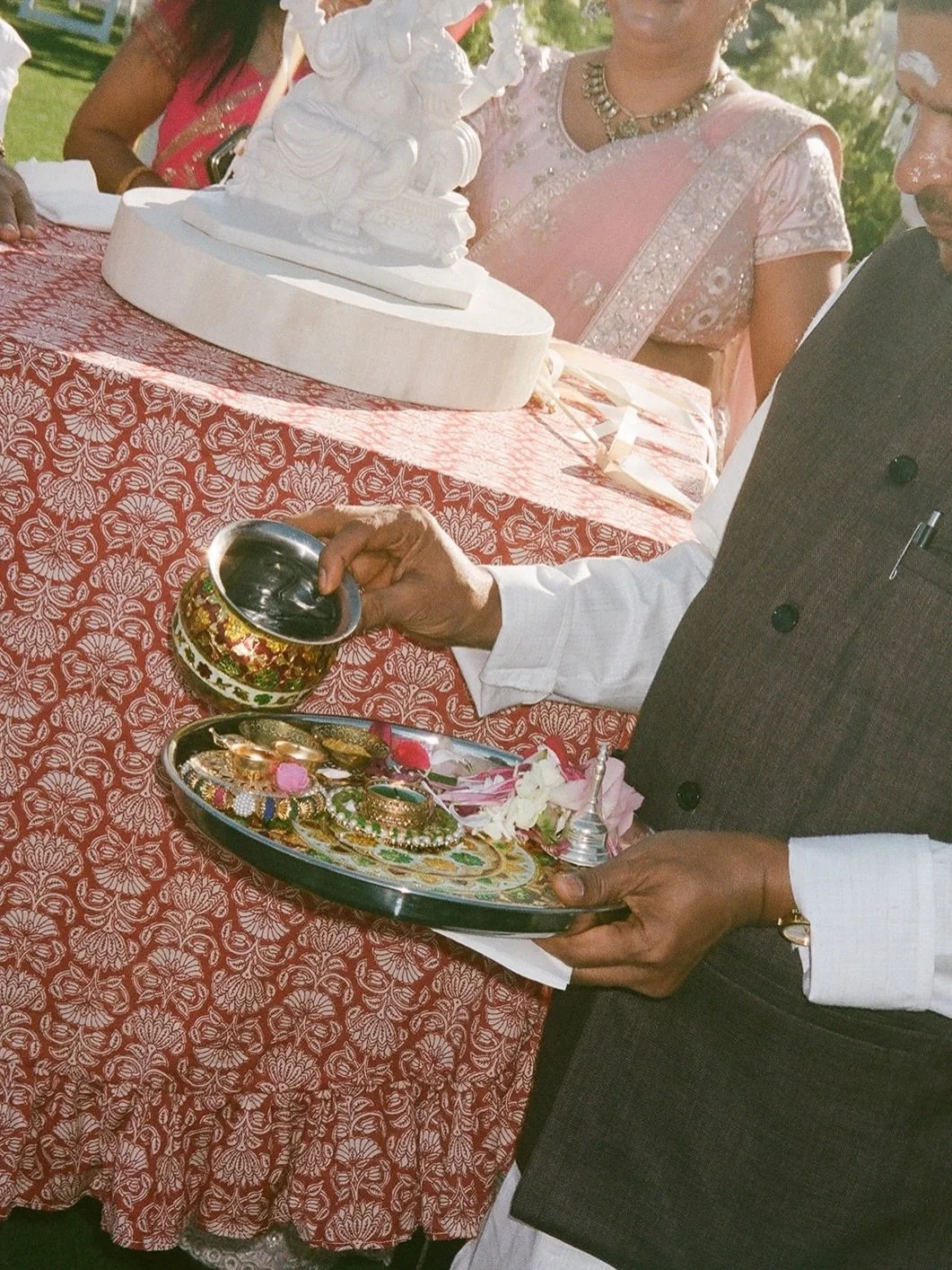 i love an &ldquo;imperfect&rdquo; photo

i think that photos that are not perfect do a much better job at matching memories. our memories aren&rsquo;t perfect&hellip;

whether a photo is a little hazy from bright sunshine, slightly tilted, off-focus 