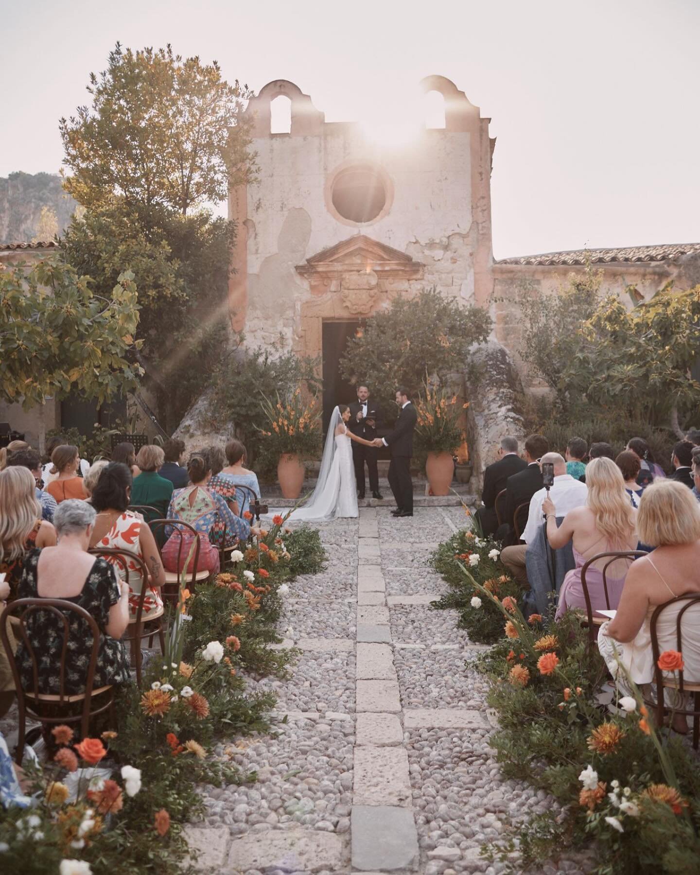 One hazy Sicilian summer evening last August, Hannah &amp; Andy lived out their long awaited wedding dreams @tonnaradiscopello 

Counting down the days till September and we&rsquo;re back again!

@benjaminwheeler 
@alfioflowers 

#italianwedding #lat