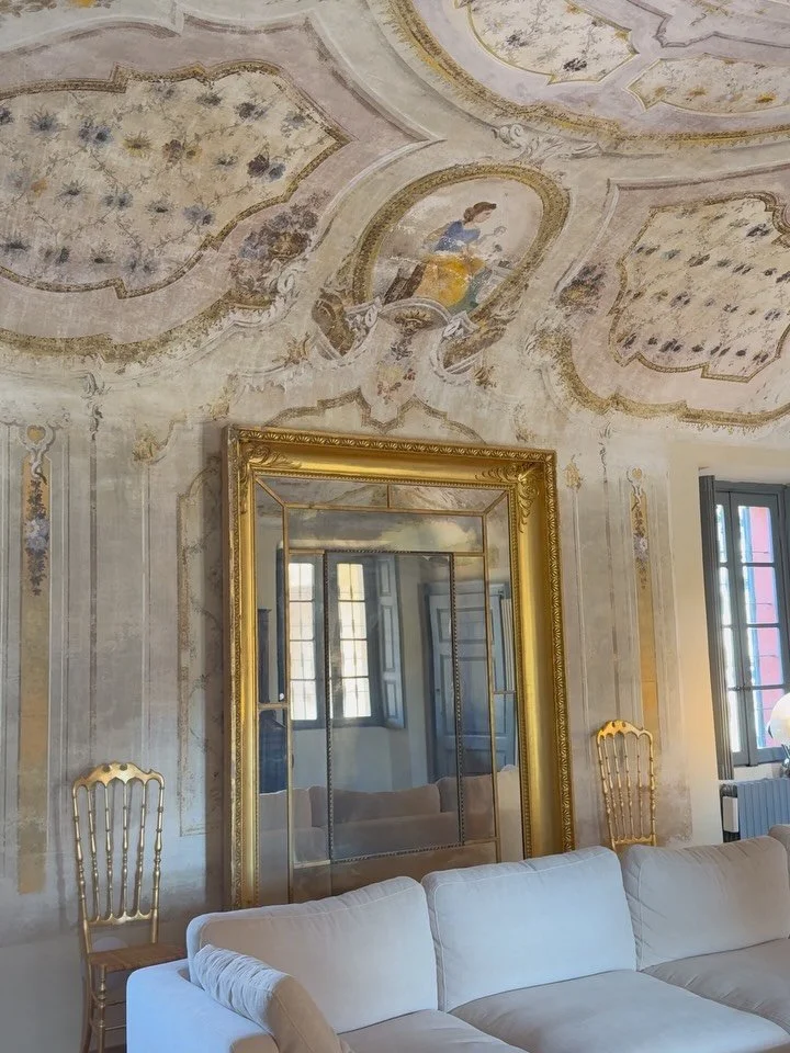 Venue searching. The Wiskow &amp; White way.

1,400km.
5 days.
3 venues secured - only after walking each one alongside our clients, in person or via live video, with every question answered live and on the spot.
12 venue gems unearthed for future cl