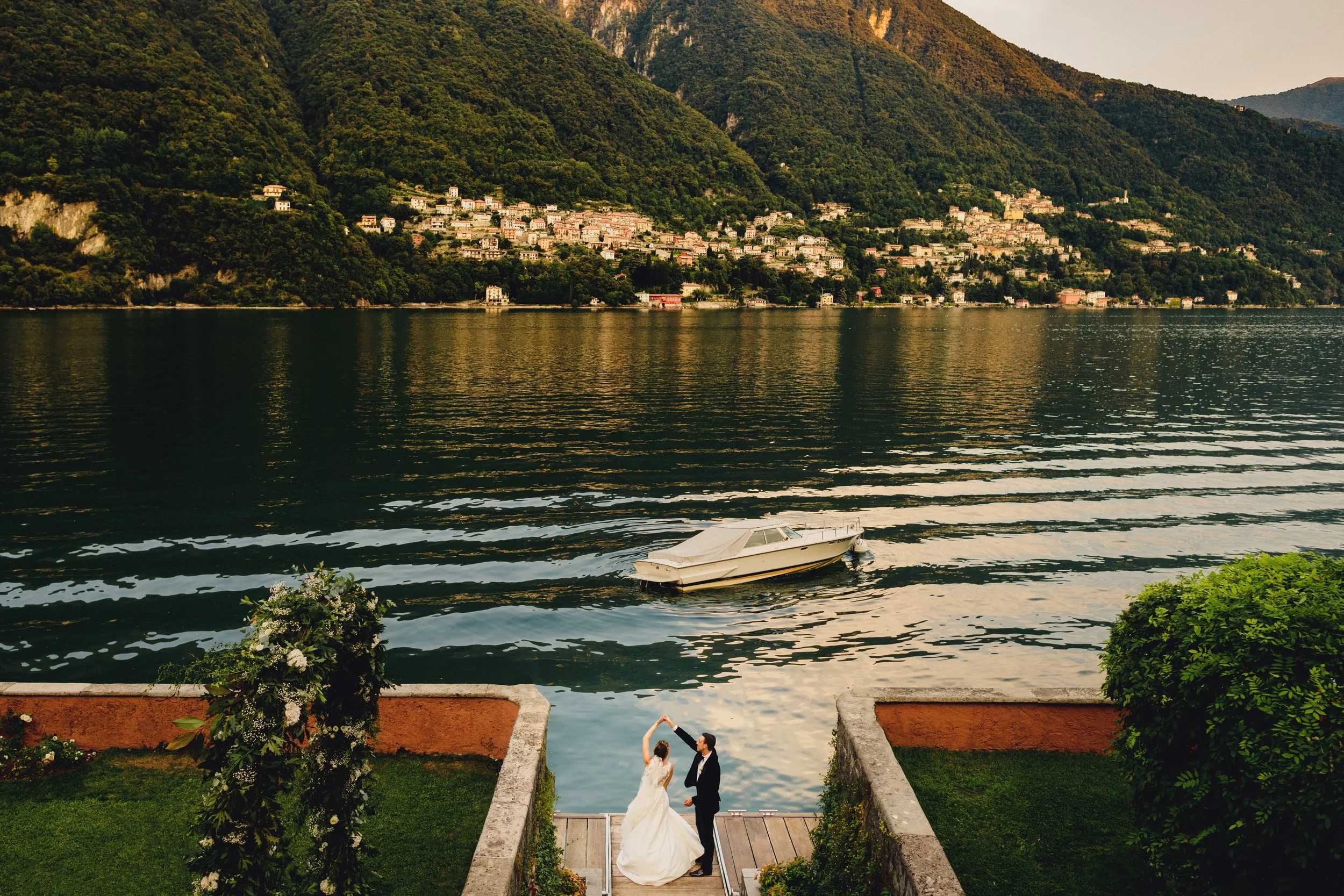 Xana+Robbie-(Lake-Como)-22_August_18_391.jpg