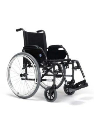 Wheelchair with large rear wheels and smaller front wheels on a white background, suitable for up to 120kgs.