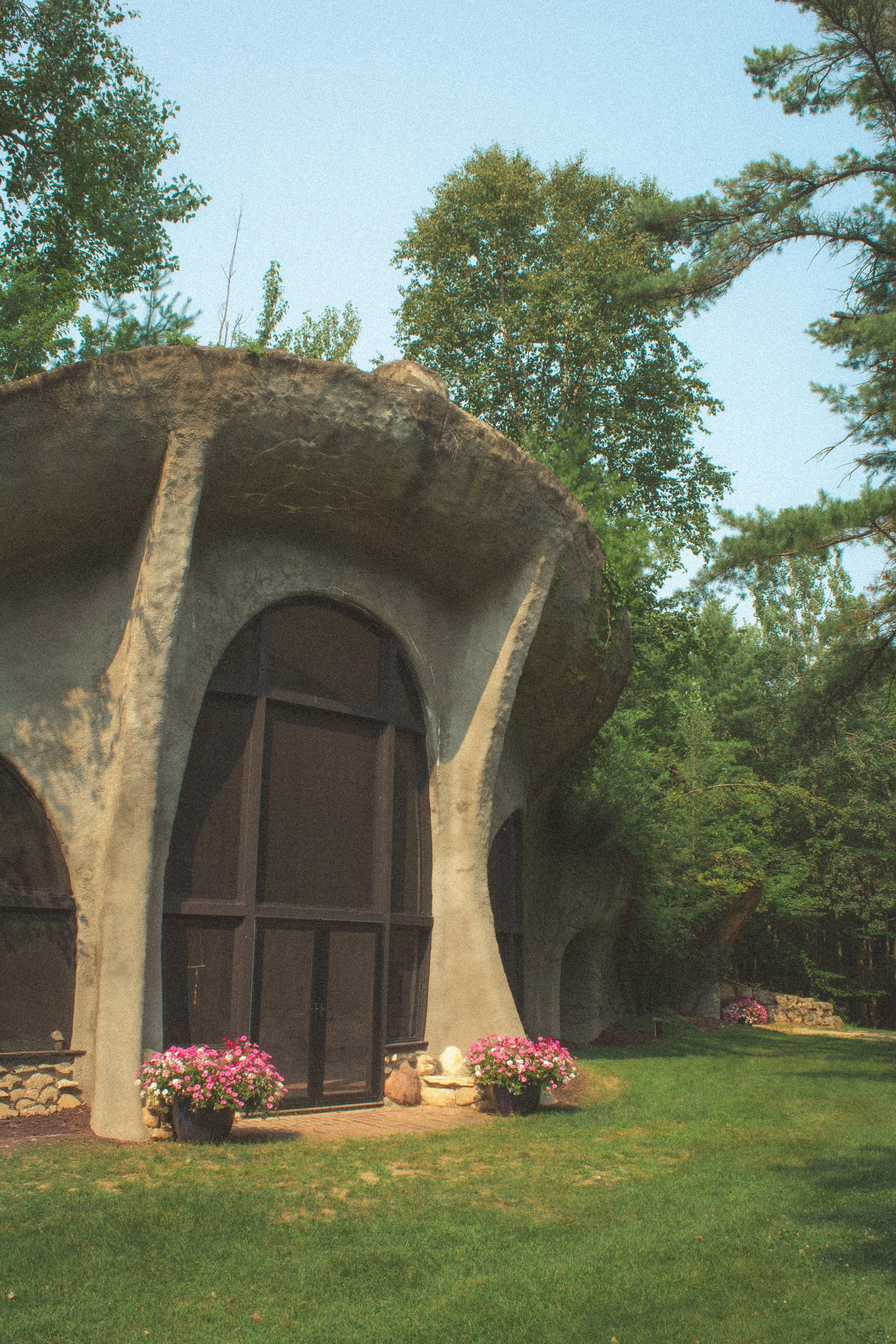 Domehouse-outside-2-FW.jpg