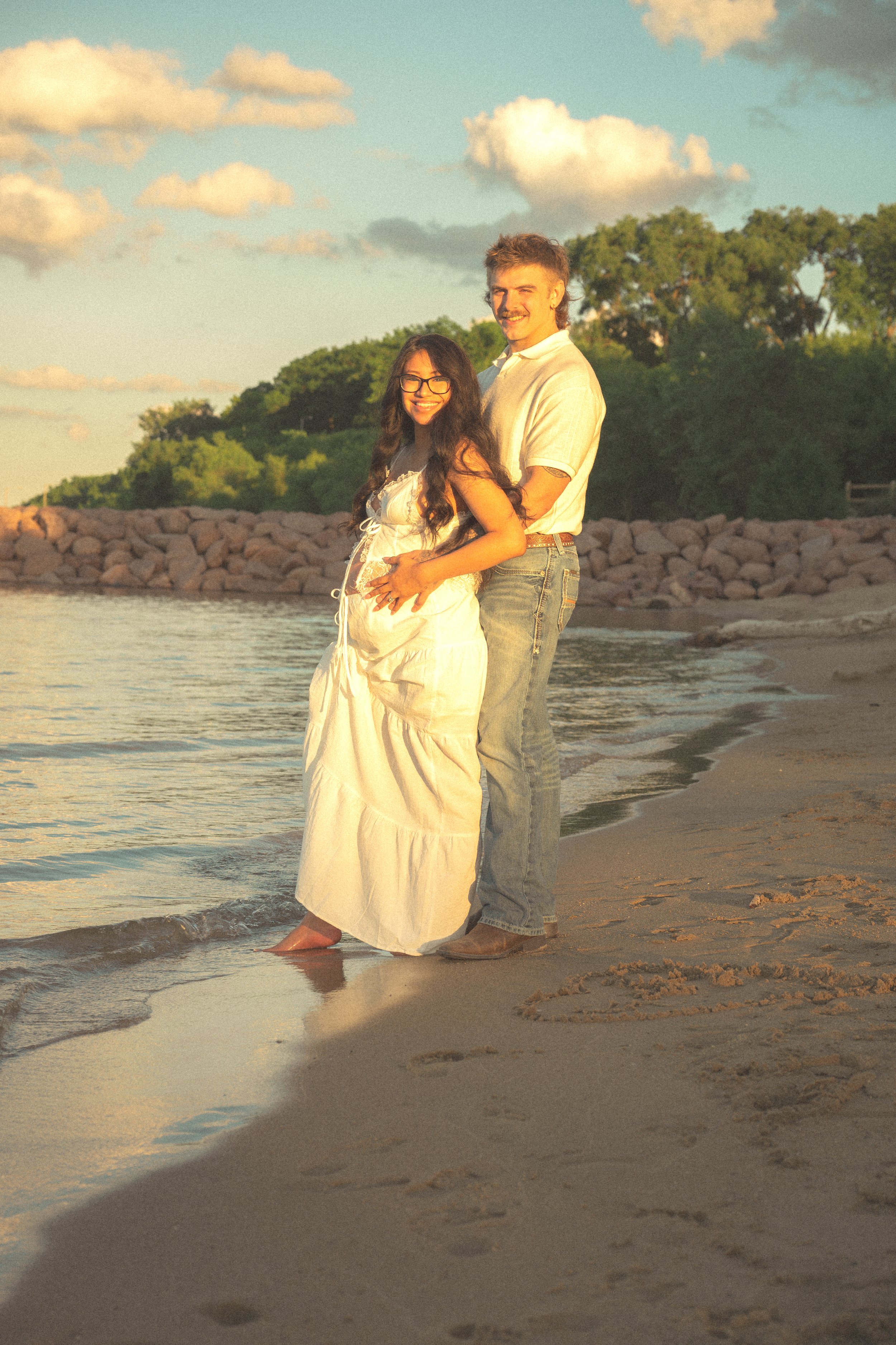 Sam+glendy-beach-FW.jpg