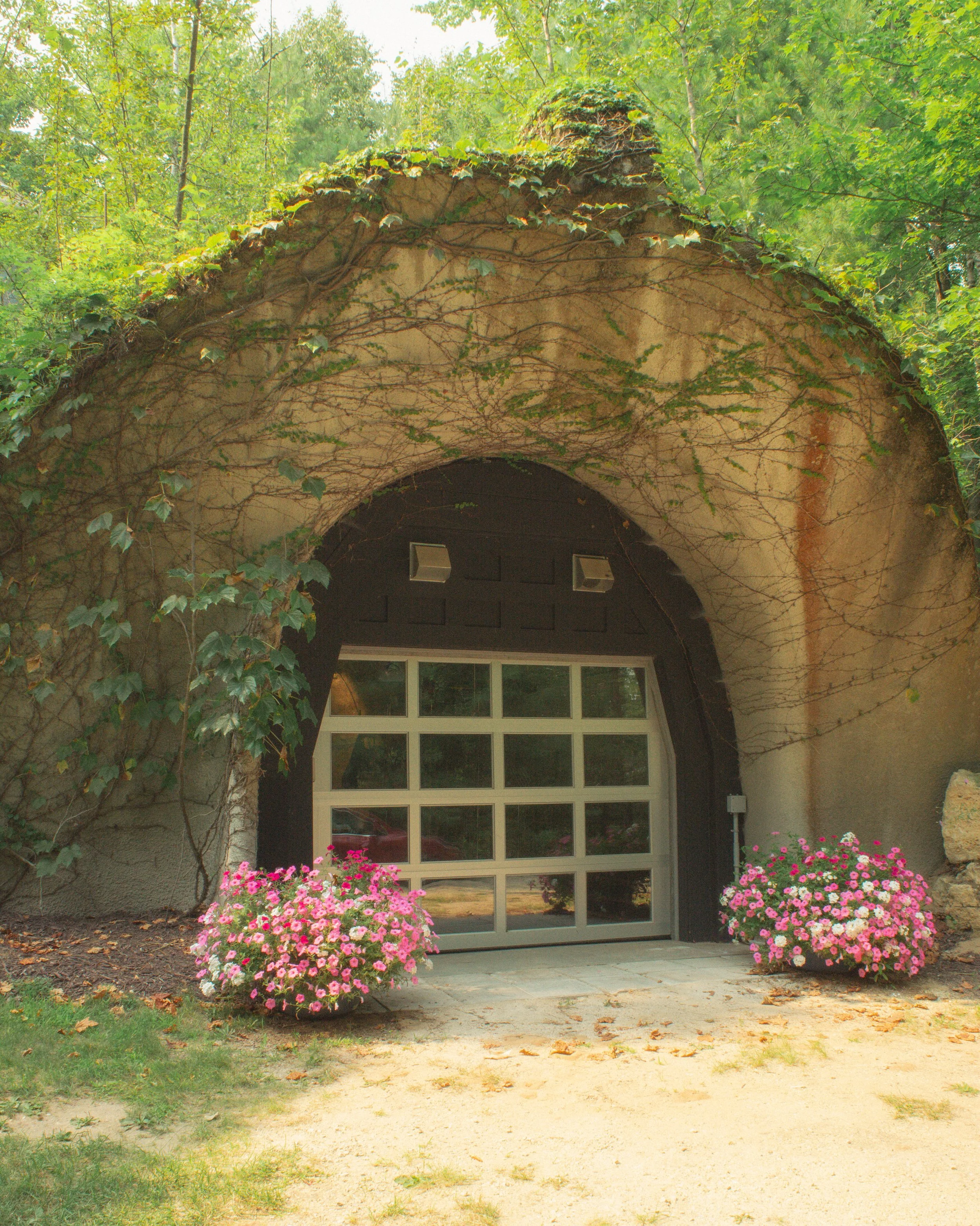 Garage-domehouse-fw.jpg