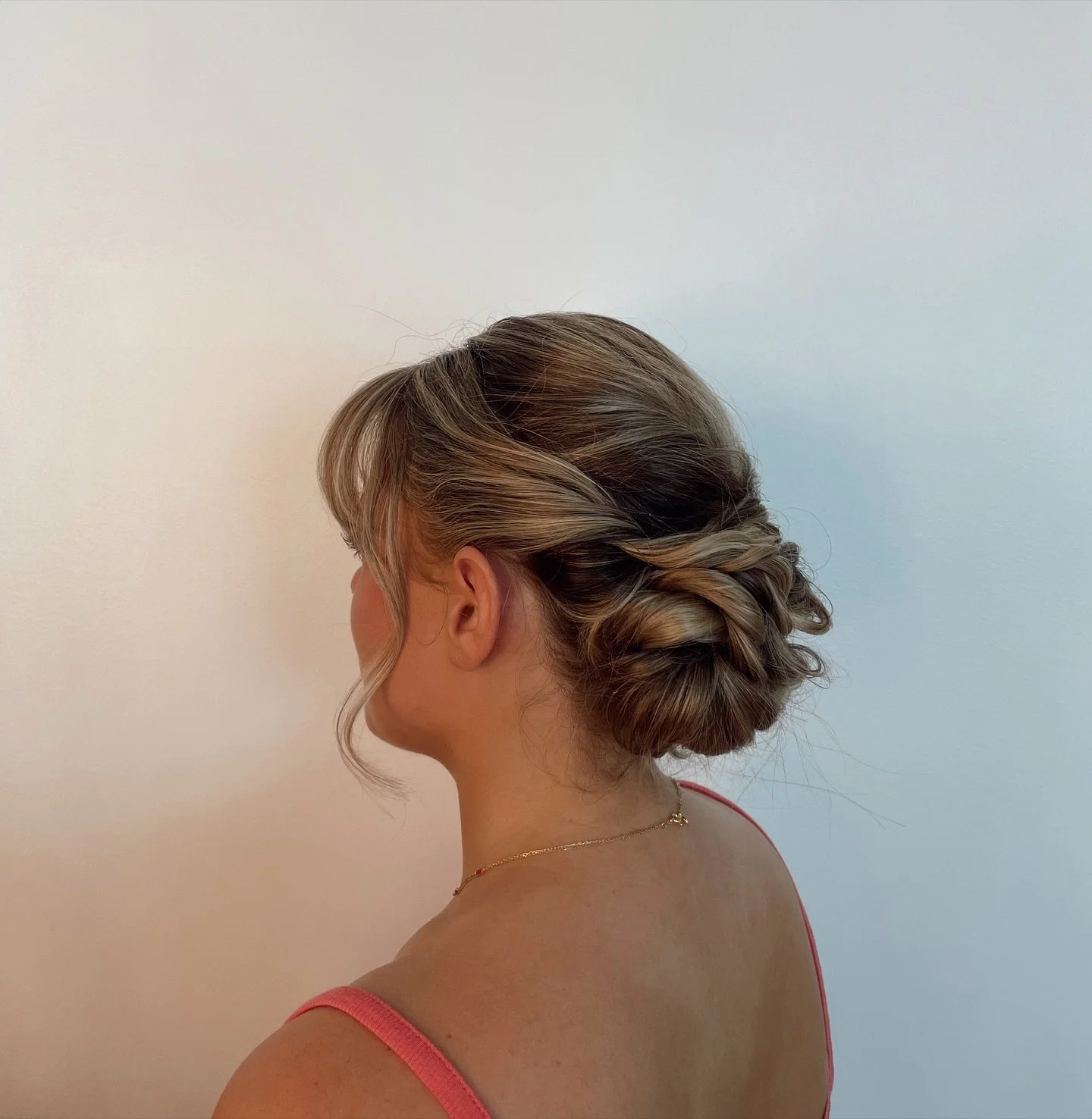 Summer weddings 🤝🏻 updos