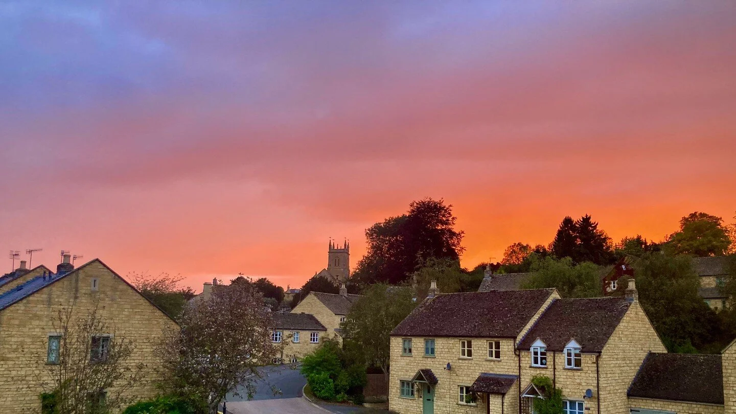 View of the sunset over Blockley from The Bird Room
#blockley #holidaylet #cotswolds