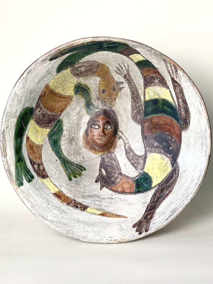 Iguana and Face Bowl by Dolores Porras |
Dimensions: 14.75” W x 4” H |
Signed by Dolores Porras.