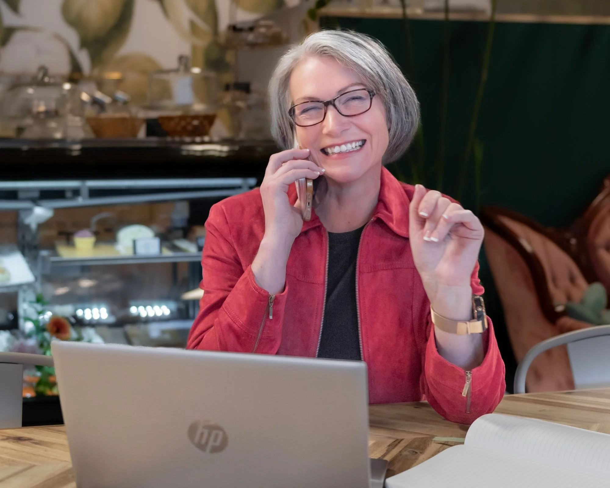 Emma Hull, life coach, creating space for clarity and thoughtful decision-making