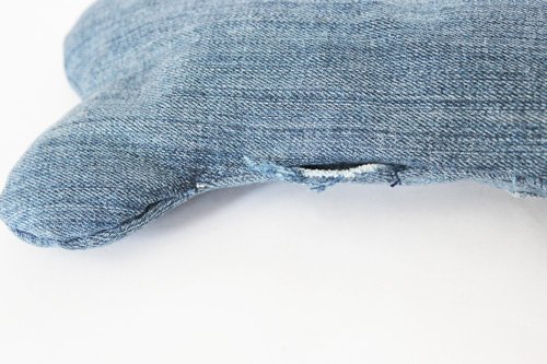 Final stitch close up