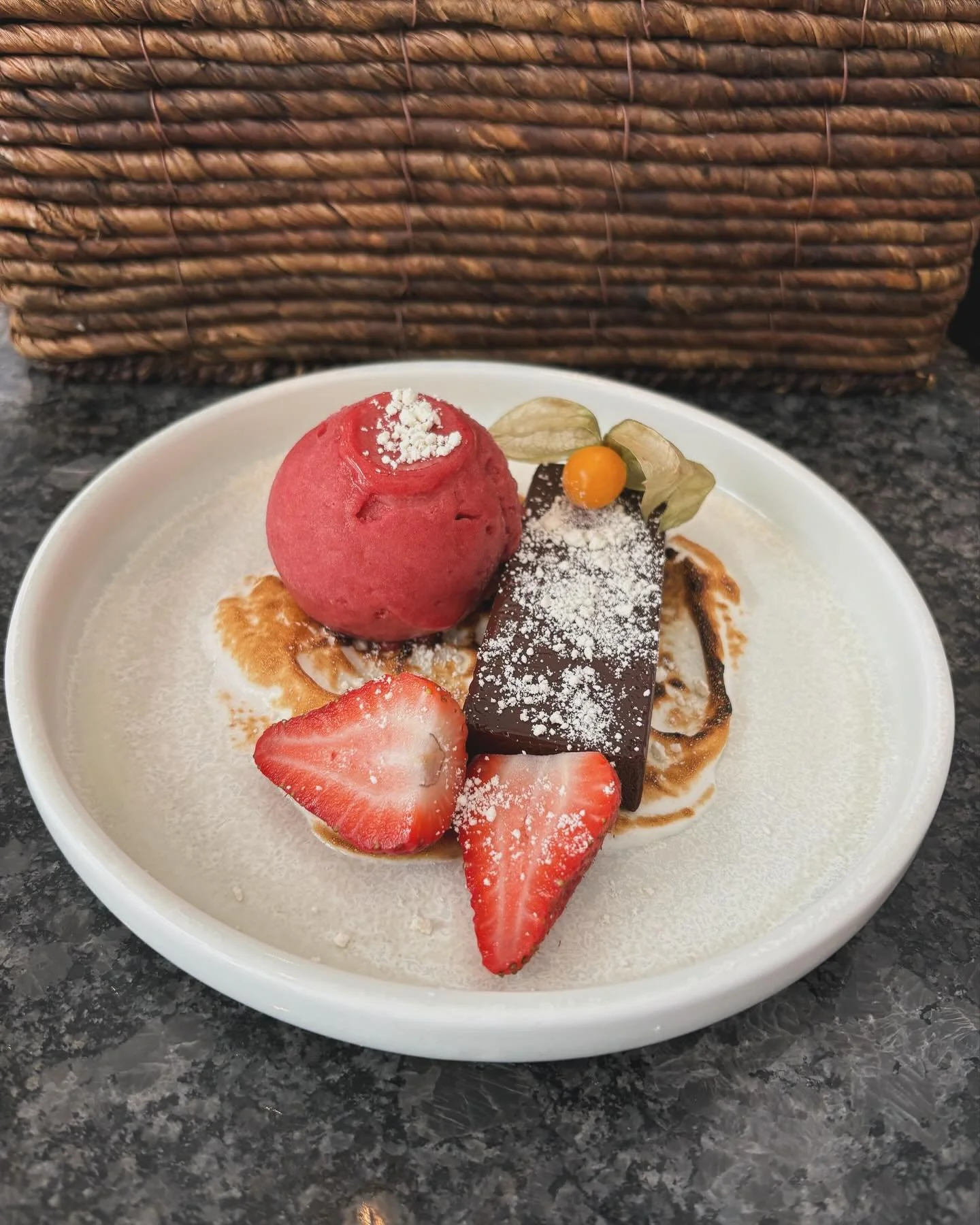 #prestonsrestaurnatandlounge 
#coasthotels
#vancounverrestaurants