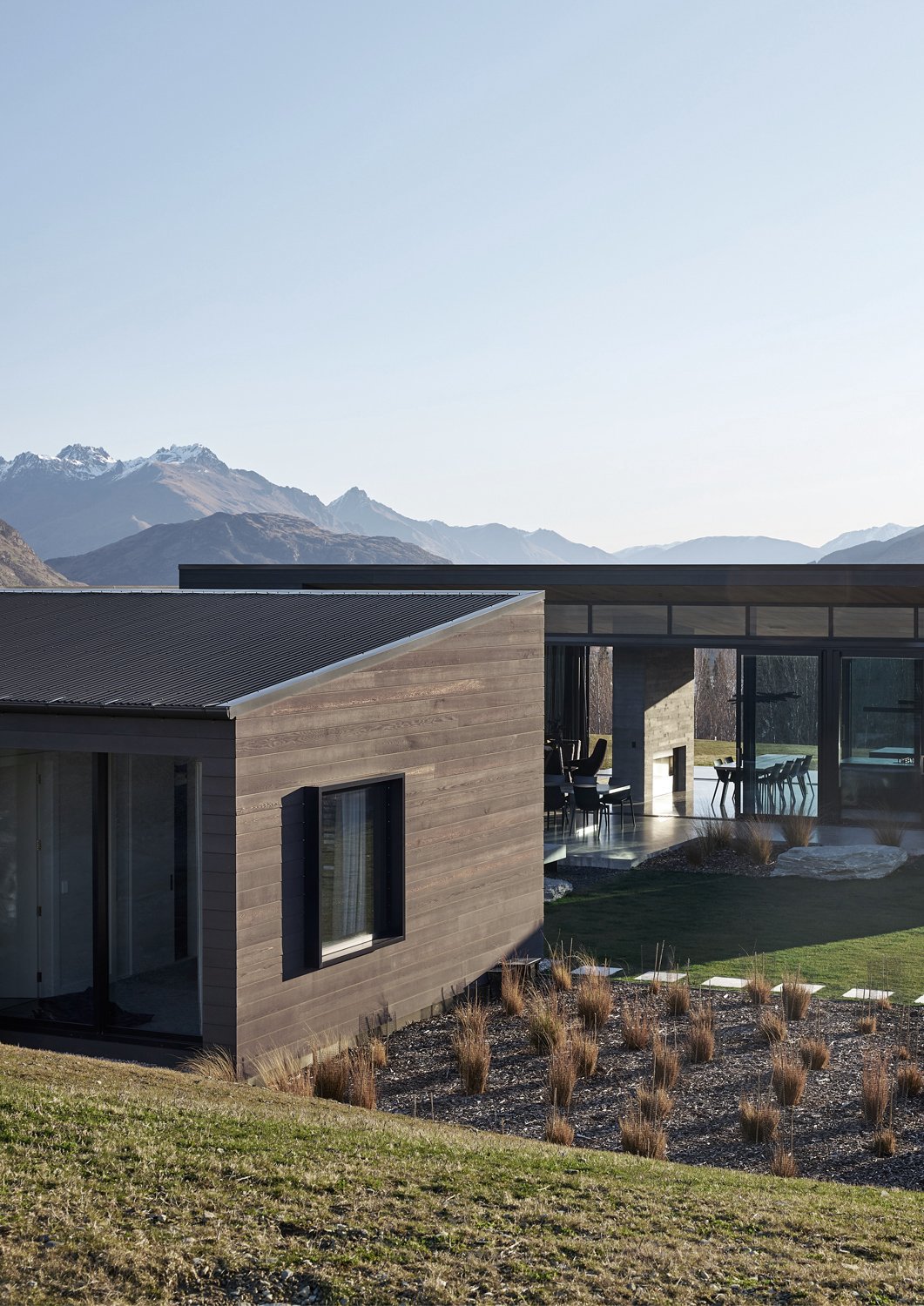 Bendemeer-House-by-Ponting-Fitzgerald-Architects-and-Seagar-Design-Video-Feature-The-Local-Project-Image-06.jpeg