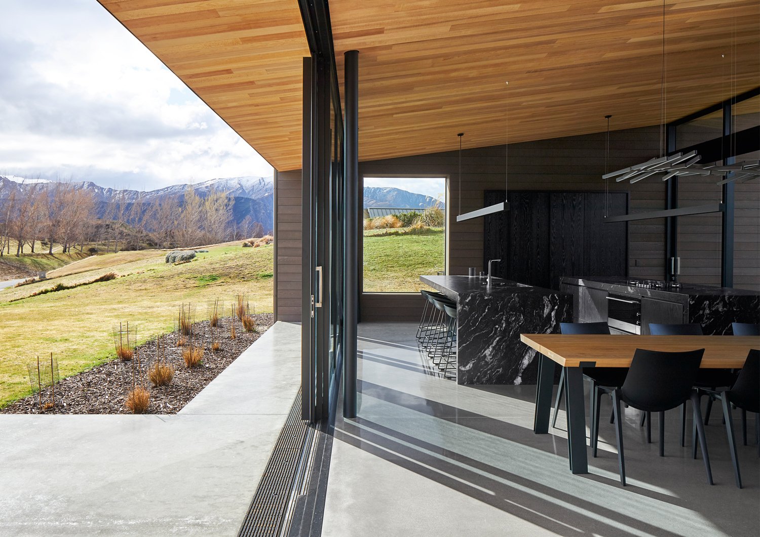 Bendemeer-House-by-Ponting-Fitzgerald-Architects-and-Seagar-Design-Video-Feature-The-Local-Project-Image-13.jpeg