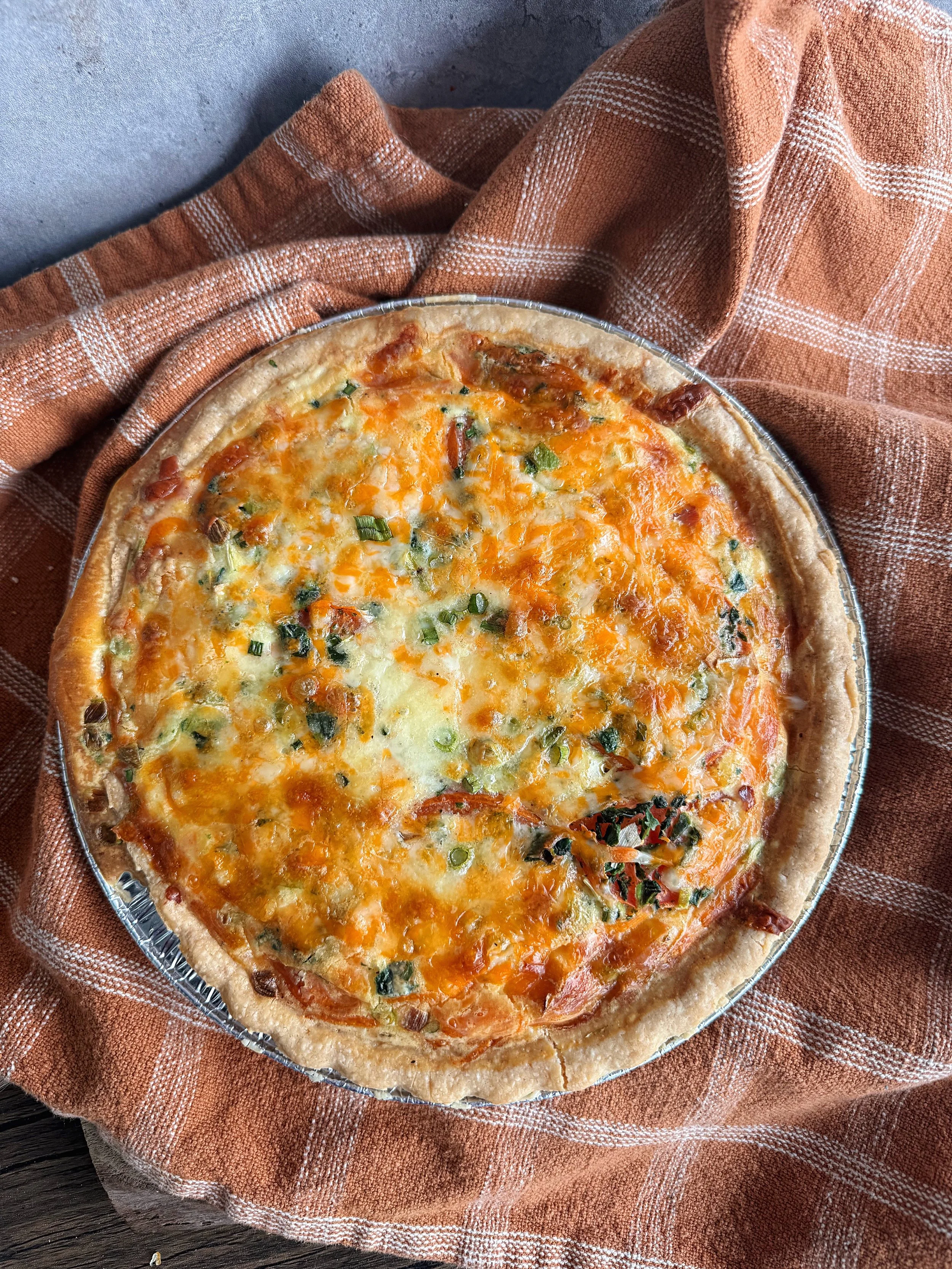 EASY HAM, TOMATO & SPINACH QUICHE