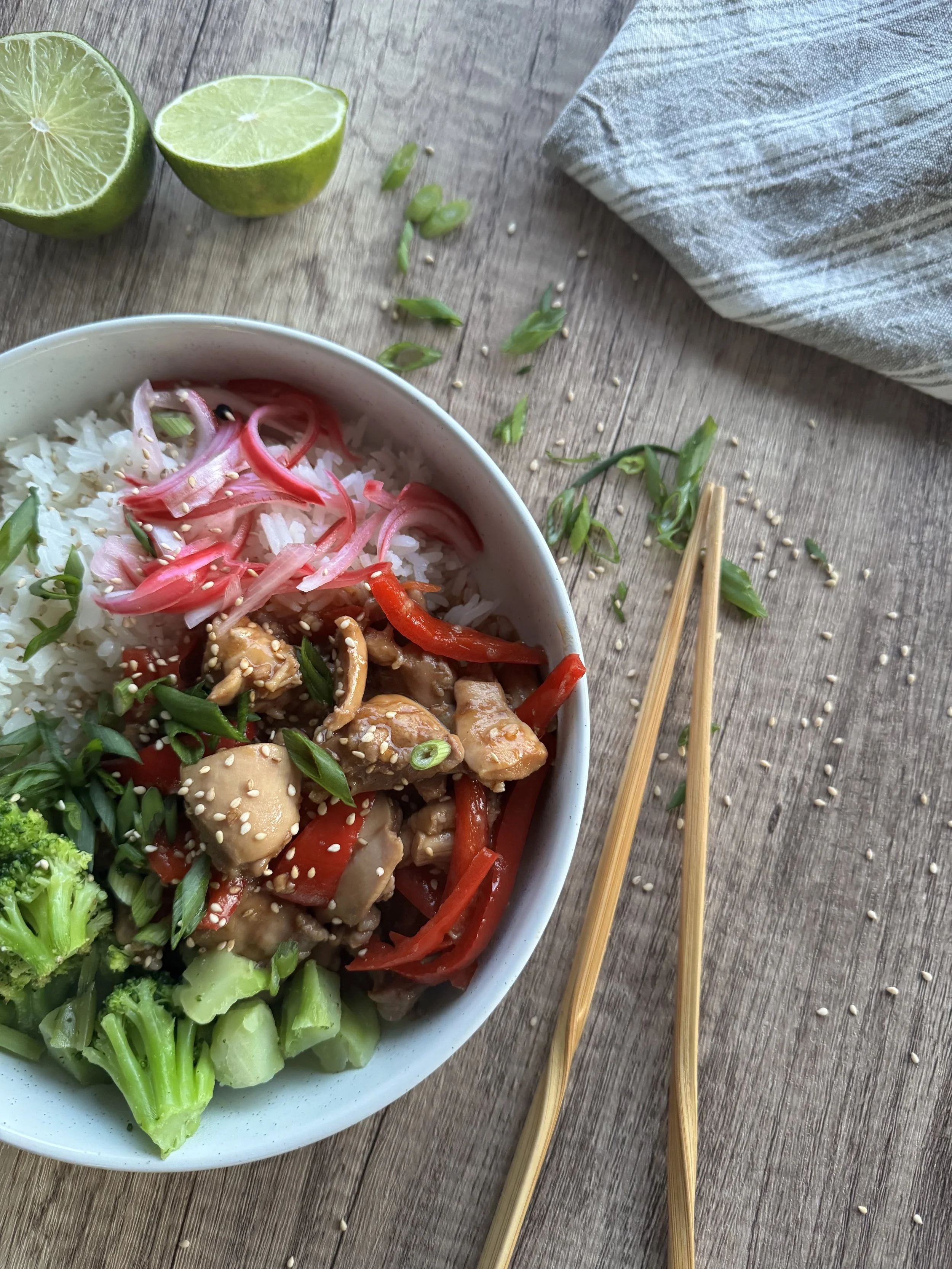 SWEET & SPICY GARLIC CHICKEN RICE BOWL