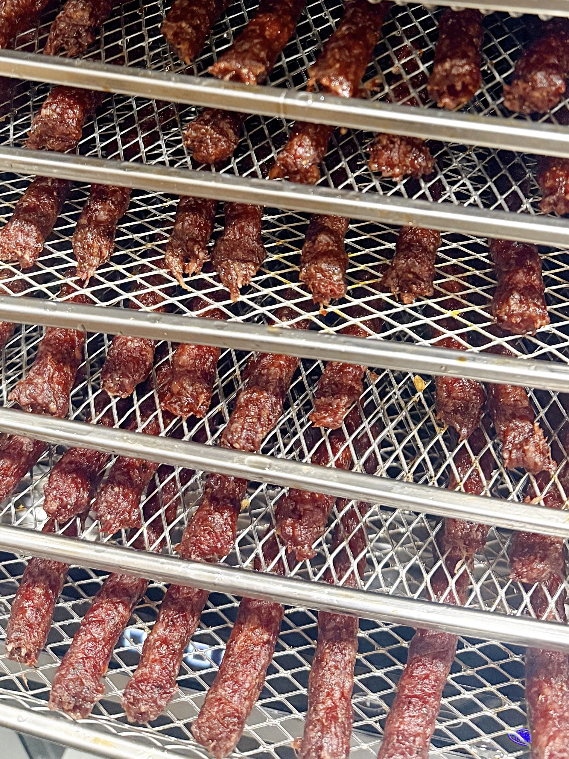 EASY DEHYDRATED GROUND BEEF JERKY STICKS